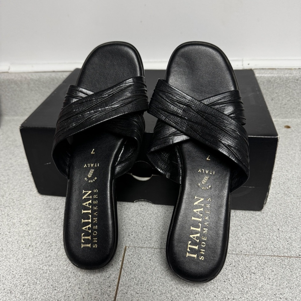 Italian Shoemakers Black Crisscross Sandals